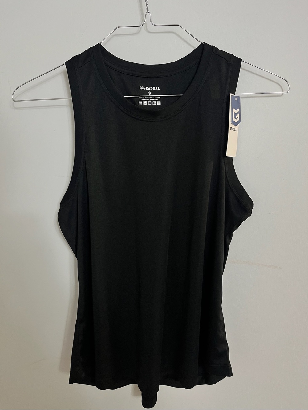 Gradual Women's Black Performance Tank Top